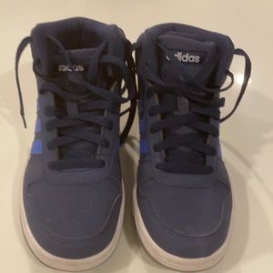 Adidas Boys Sneakers Size 4.5
